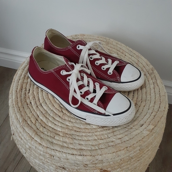 Converse Other - Burgundy Converse All Star Sneakers